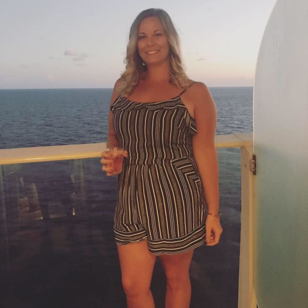 Meet your Posher, Danielle